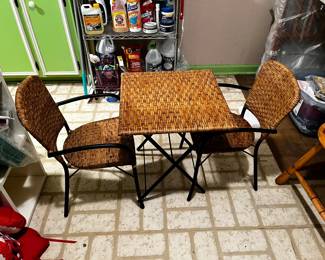 #472	folding table and 2 chairs	 $30.00 			
