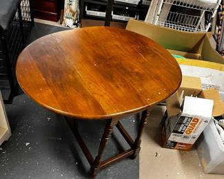 #434	drop side end table with gate leg as is finish 12-28x23x21	 $30.00 			
