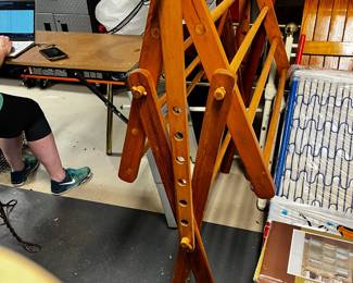 #449	Foldable wood quilt rack	 $120.00 			
