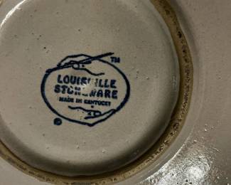 #512	Louisville Stone wear cake plate "The Twelve days of Christmas"	 $45.00 			
