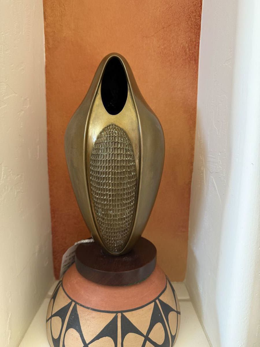 Bronze Corn Maiden by
Al Qayawagma 11/30