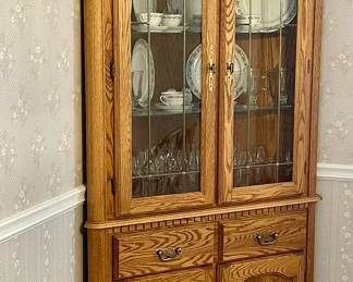 Corner Cabinet / Hutch