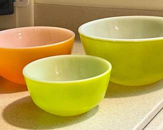 FireKing Bowl Set