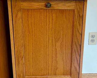 Garbage Can Holder/Cabinet