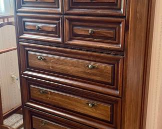 MCM Dresser