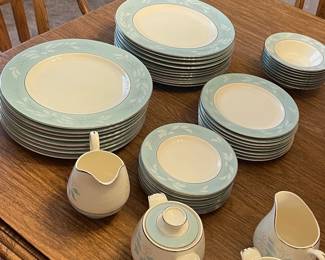 Cavalier Eggshell "Romance" Dish Set by Homer Laughlin