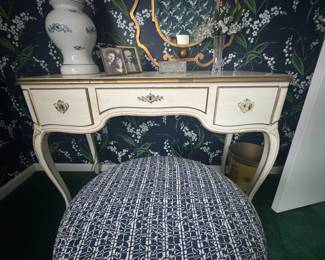 French Provincial Vanity 