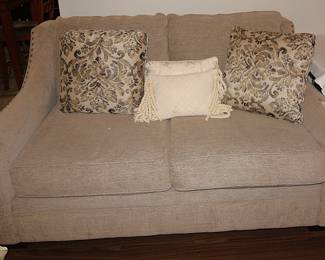 Loveseat 