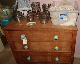 Adorable Oak Small Chest