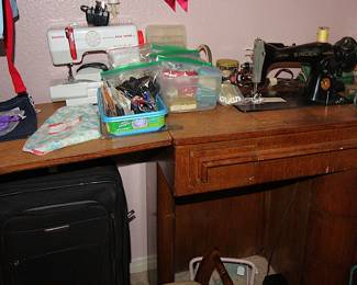 Singer Sewing Machine