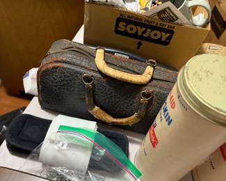 Antique Dr bag