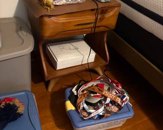 Franklin Shockey sculptured pine nightstand
