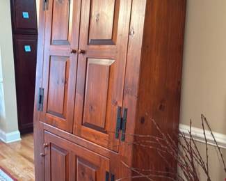 Pine Secretary Desk with Hutch 