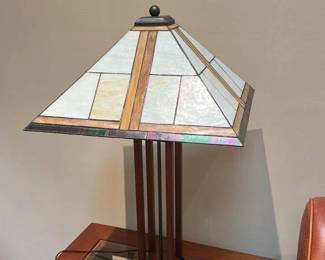 Tiffany Style Stained Glass Table Lamp 