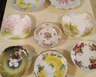 German, English, Bavarian plates