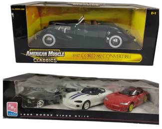 Model Cars 3 AMT 1996 Dodge Vipers RT/10 + 1937 CORD Convertible Boxed