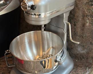 Kitchen Aid mixer 