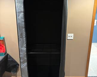 Portable storage container
