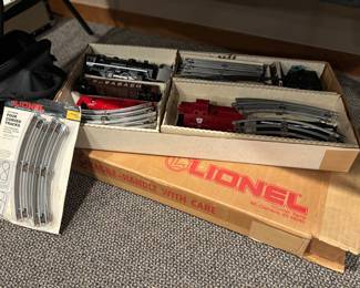Lionel train with box