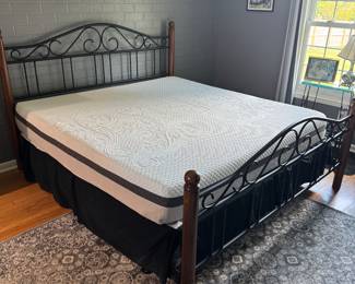 King size bed