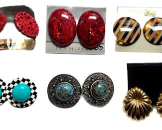 6 Pairs 1980s Vintage Earrings, Mostly New
Lot #: 55