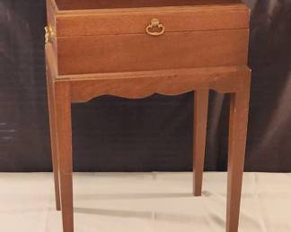 Small Chest Night Stand 