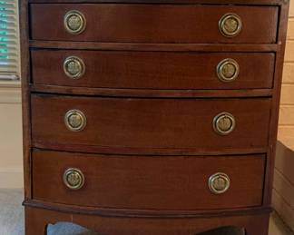 Small Chest with 4 Drawers