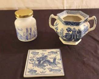 Blue Decorative Lot 