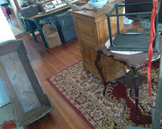 1890s iron aquaium,early pine cradle
