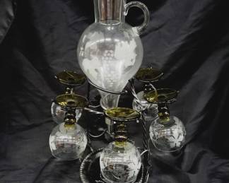 Hanging Wine Decanter & Glasses