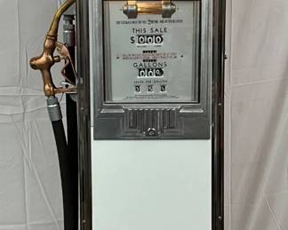 Restored 1937  Bennett 76 Esso Gas Pump with Globe