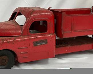 Structo Red Metal Dump Truck Toy, Freeport, Illinois, 7 x 19 