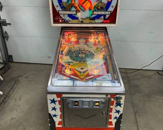 1976 Bally Freedom Pinball Machine - Bicentennial Theme