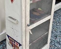 Tom’s Toasted Peanuts Metal Display Cabinet With Glass Door