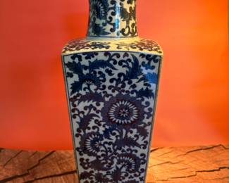 Tall antique Chinese blue and white vase, rectangular shape 