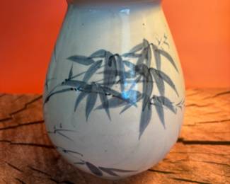 Vintage Chinese and Japanese porcelain vases, jars and plates