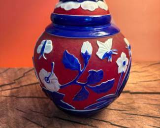 Red, white and blue Chinese Peking glass ginger jar, late 19th/early 20th century