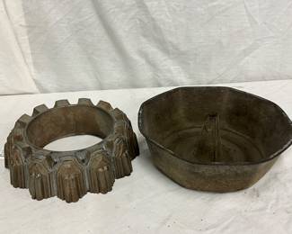 Early 1900s Metal Cake Tins, 8in to 9in Wide