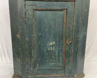 Early 1780 PA Pine Corner