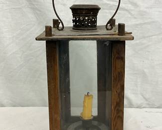 1760-1790 Wooden Lantern ‘Bowet’ with Glass Panels and Metal Top, 6x12