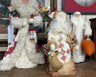 Handcrafted Santa Claus Figures with Quilted and Fabric Details