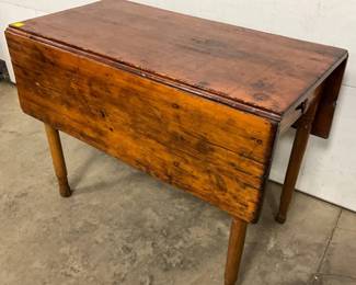 Early Drop-Leaf Table, 39x29
