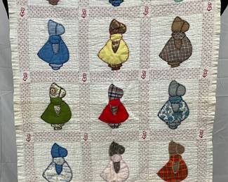 Hand-Sewn Sunbonnet Sue Crib Quilt, Circa 1940s, 34x55.5 inches