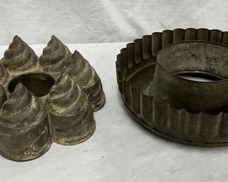 Early 1900s Metal Cake Molds, 7-9 Inches Wide