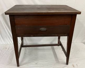 Early Prim Partners walnut Desk