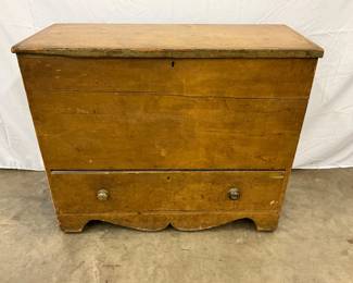 1800s Prim Mule Chest