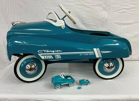 ORIG. EARLY CHAMPION MURRAY PEDAL CAR