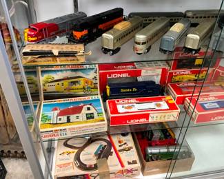 ENGINES,LIONEL ORIG. BOXES, ETC