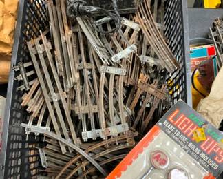COLLECTION TRAIN CARS AND ASSESSORIES