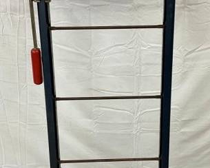 AMERICAN CHAIN STORE DISPLAY